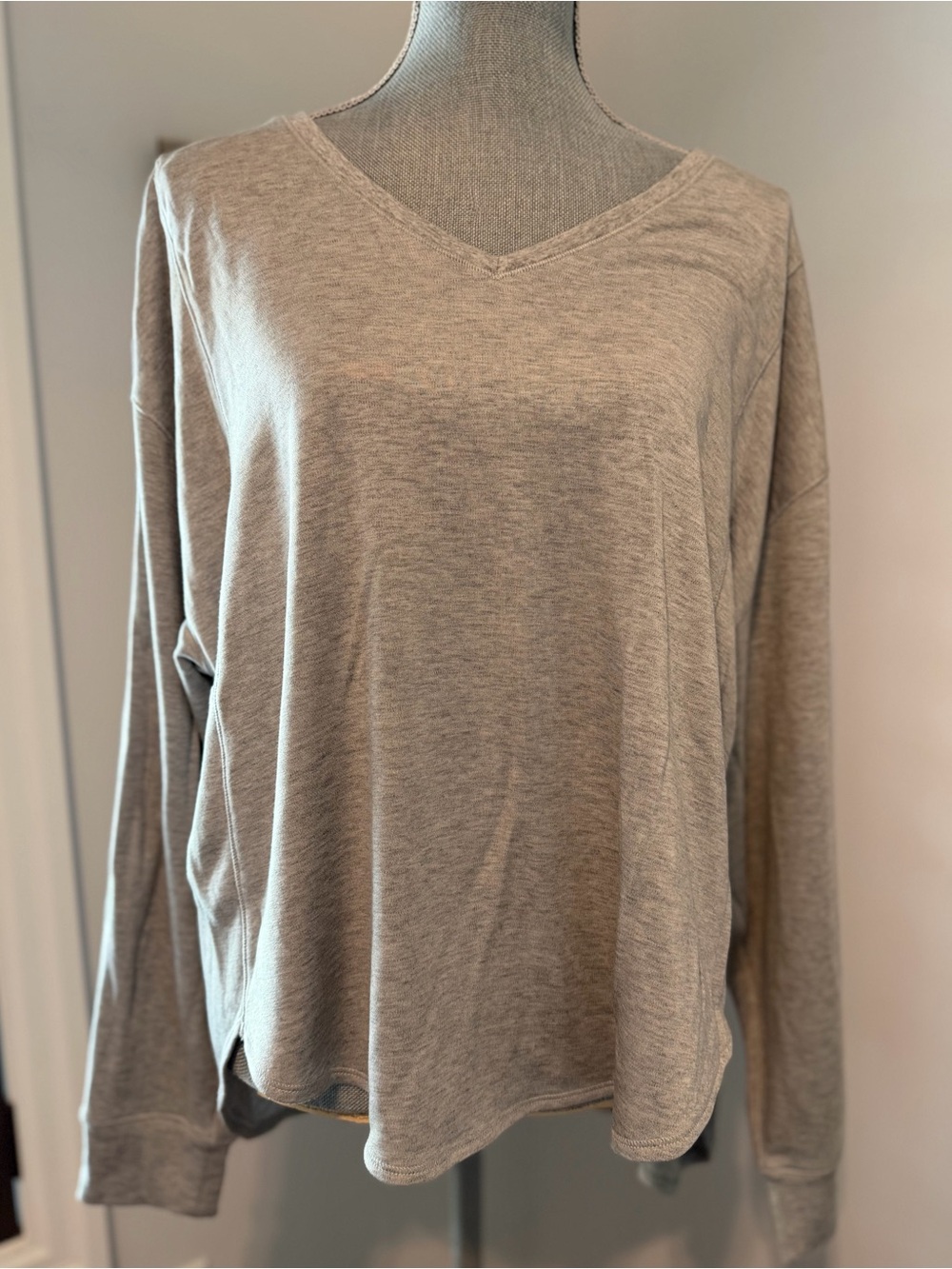 KIT AND ACE long sleeve oversized V-neck top minimalist casual balletcore